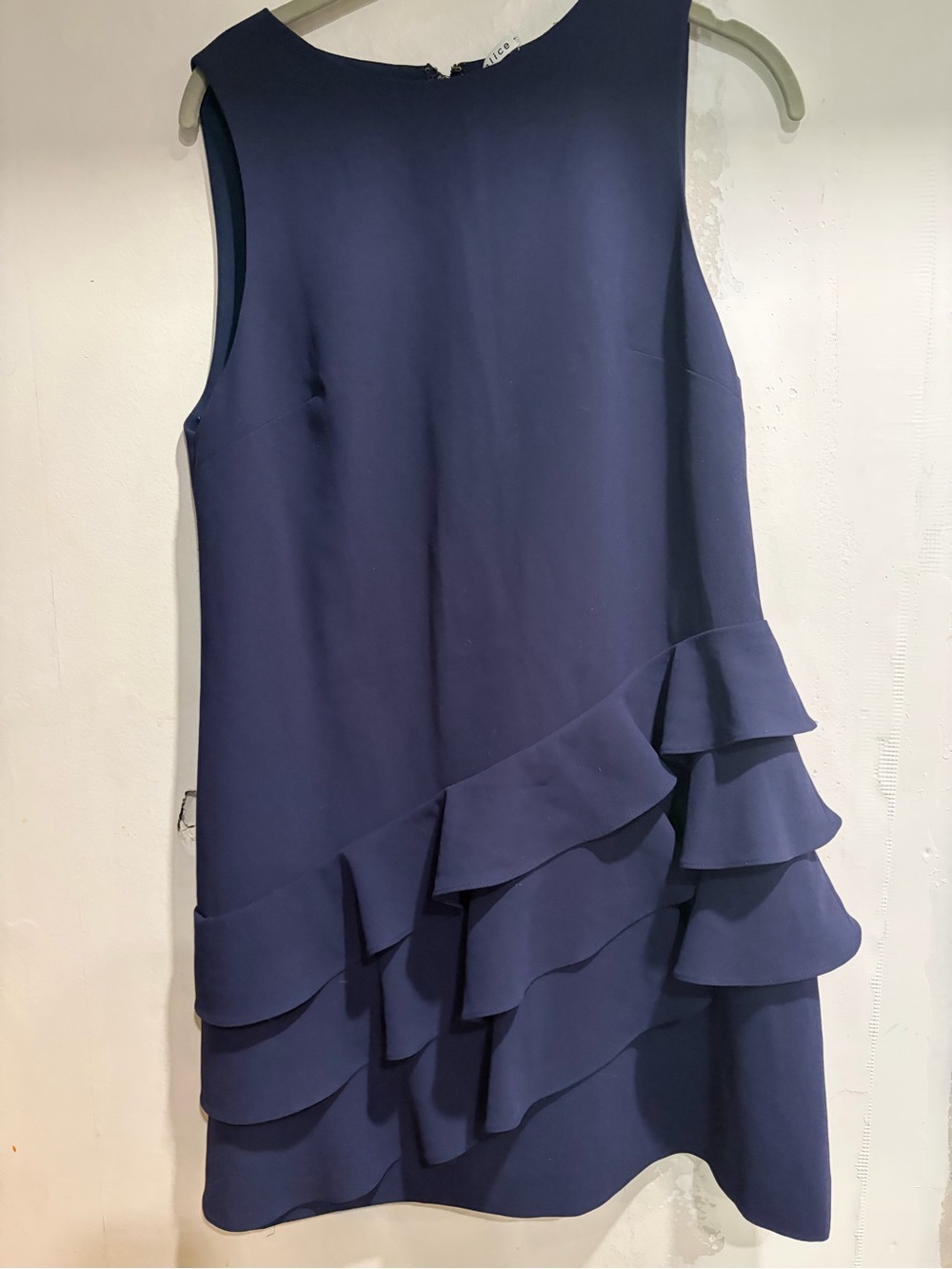 Alice + Olivia Navy Sleeveless Ruffle Shift Dress